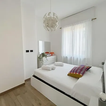 Sunnyflat Near Navigli E Bocconi 米兰